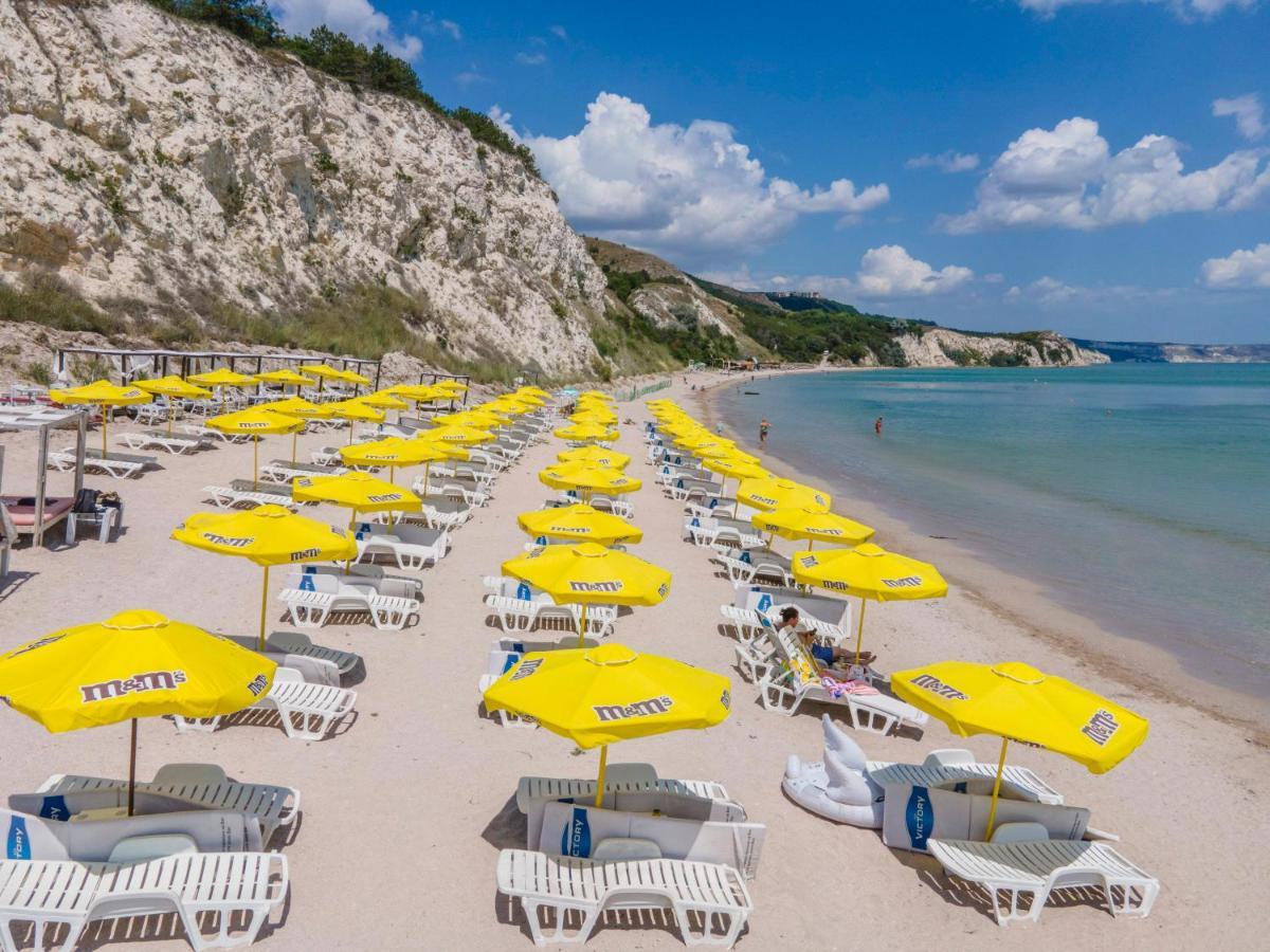 Divoto Glamping Hotel Balchik Exterior photo